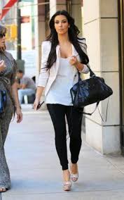 Kim Kardashian Business Attire Google Search Flattering Outfits Kardashian Style Kim Kardashian Style