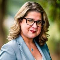 Suzanne Temple's Instagram, Twitter & Facebook