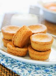 Palets Bretons 2 Jaunes œufs 80g Suce 80g Beurre Sortir Du Frigo 1h Avant 140g Farine 1 2 Sachet De Levure 1 Sachet Sucre Vanille Alimentation Desserts Francais Et Recette Sable Breton