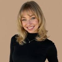 Hannah Keegan's Instagram, Twitter & Facebook