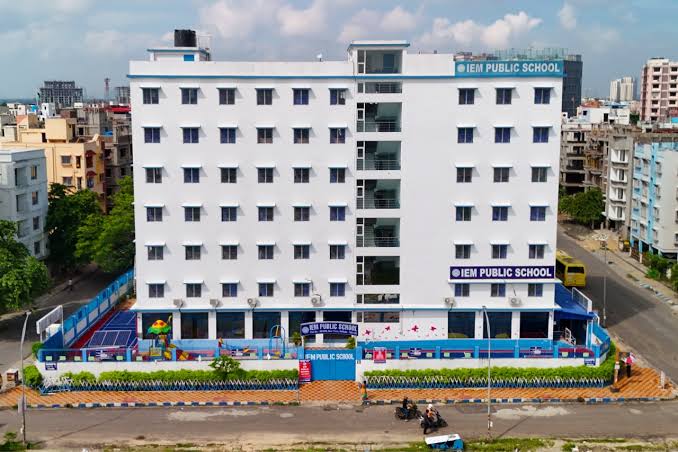 IEM PUBLIC SCHOOL