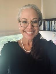 Michelle Veach's Instagram, Twitter & Facebook