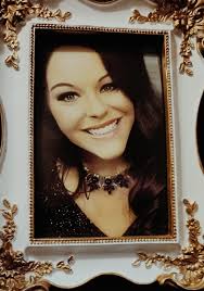 Does anyone know Jordan Saul? I found her wallet by Underground.