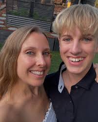 Danielle Tooley (@danielletooley_) • Instagram photos and videos