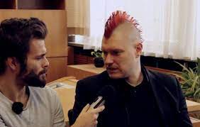 „die jungen leute fordern eine politik, die in 10, 15 jahren passiert. Jung Naiv Ç€ Folge 110 Uber Uberwachung Mit Sascha Lobo Der Freitag