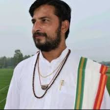 Pandits in Niranjan Pur, Dehradun