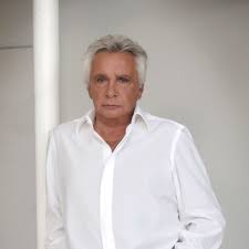 Soul of whoever enjolras was truly based off of coming into the studio and possessing michel sardou during the recording of the les mis concept album. Ecouter Michel Sardou Artiste Hotmixradio