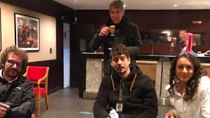 Casado, padre de 3 ️ abuelo👴🏼 abogado👨🏻‍⚖️ www.desbordes.cl Lb8zrzgsy4hham