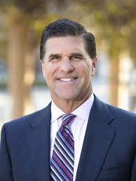 Russell Holley's Instagram, Twitter & Facebook