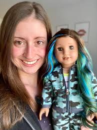 It's my Birthday today!!!! 🎉🎂🥳🎈🎊🎁 Please Welcome my 2 newest members  to my doll family Truly Me 89, I have named her Savannah Greenview and  slide to see mini Tenney Grant! I