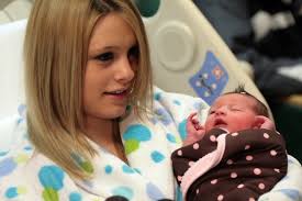 First '09 baby comes early