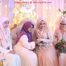 Stream virtual wedding events, send virtual wedding invitations, track rsvps, collect guest photos, and more. Foto Sekitar Majlis Pertunangan Hafiz Hamidun Dan Joy Revfa Sofia Iluminasi