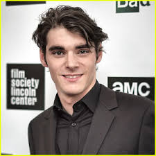 Switched at birth / cast Breaking Bad S Rj Mitte Joins Switched At Birth Casting Rj Mitte Switched At Birth Just Jared Jr