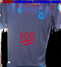 Trabzonspor macron forma bordo mavi̇ çubuklu. Trabzonspor Un Yeni Sezon Gri Formasi