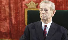 După ce, ieri, consilierul majestăţii sale, michael flaks, anunţa că sunt ultimele ore sau zile din viaţa regelui, iată că astăzi, din elveţia, de la reşedinţa regală, vin. Ultimele Vesti Despre Regele Mihai