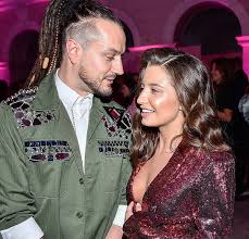 The wieniawa coat of arms originated from moravia in the 11th century. Ile Waza Polskie Gwiazdy Julia Wieniawa Zdradzila Ile Wazy A Jak Inne Celebrytki Party Pl