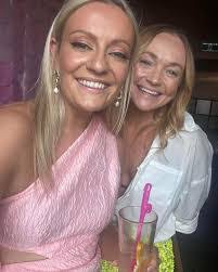 Candice Mahoney's Instagram, Twitter & Facebook