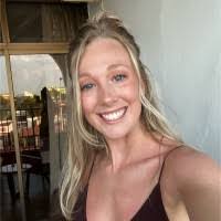 Stephanie Nobbe's Instagram, Twitter & Facebook