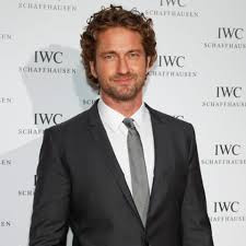 Младший из трех детей в семье маргарет и эдварда батлера. Gerard Butler Starportrat News Bilder Gala De