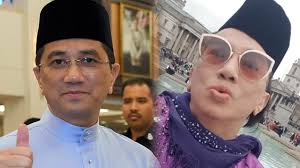 Azmin love haziq azmin, azmin, haziq, haziq, why are you pawns in this war on kunyits? Azwan Ali Cabar Azmin Nafi Pembabitan Dalam Video Lucah