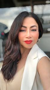 Jean Mcswain's Instagram, Twitter & Facebook