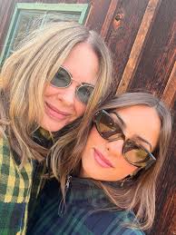 Today ladies and boys we are talking cleansing balms. They are a great  product for cleaning the skin and an opportunity to incorporate some facial  massage into your routine. Used morning or