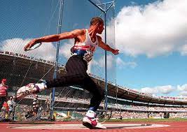Although not part of the modern pentathlon, it was one of the events of the ancient greek pentathlon, which can be date. Lancamento Do Disco Blog De Desporto