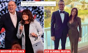 💛 my best stuff ⤵️ linktr.ee/brianchouston. I M Not Going Anywhere Hillsong Founder Brian Houston Slaps Down Rumours He S Leaving The Church Daily Mail Online