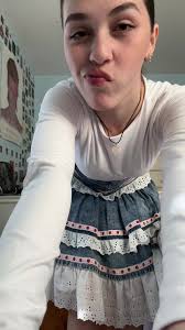 just thrifted this skirt🤭