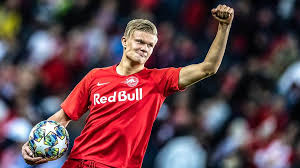 Erling haaland is a norwegian footballer who plays as a striker and joined borussia dortmund from red bull salzburg in austria. Bericht Juventus Turin Will Salzburg Talent Erling Braut Haaland Auch Bvb Interessiert Sportbuzzer De