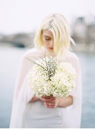 Elopement in love in Paris by Lara Lam Photography