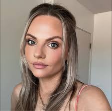 Carly Patrick's Instagram, Twitter & Facebook