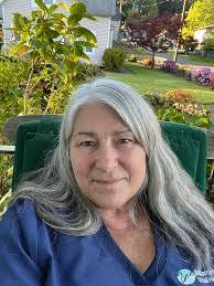 Linda Saba's Instagram, Twitter & Facebook