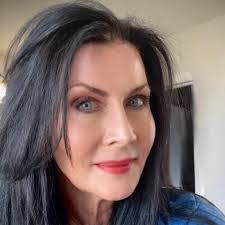 Annie Trice's Instagram, Twitter & Facebook