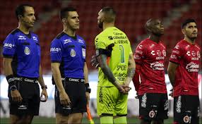 Tus sienes de oliva de la paz el arcángel divino, que en el cielo tu eterno destino por el dedo de dios se escribió. Copa Mx La Polemica Imagen De Jona Orozco En El Himno Nacional