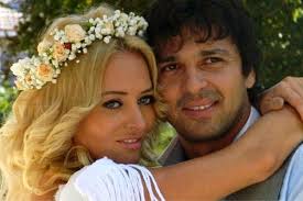 Andreea marin nu se mai satură de schimbări. SoÈ›ul Deliei A Avut O RelaÈ›ie Cu Andreea Marin Ce Spune Artista Despre Aceasta Buna Ziua Iasi Bzi Ro