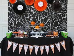Check out a few clever hints to create a thoroughly haunting time. 10 Halloween Table Decorations Settings Hgtv