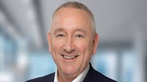 Alan Connolly assume il ruolo di CFO ad interim di CRH