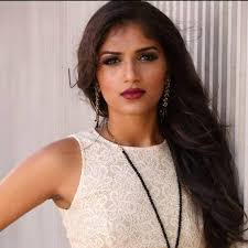 Alexia Patel's Instagram, Twitter & Facebook