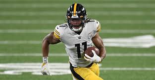 Steelers receiver chase claypool, one of the best rookies of 2020, recently was involved in a bar fight in tmz.com has video of claypool and others brawling outside the wild goose tavern in costa. Why Chase Claypool S Play Screams For More Snaps Dynasty Nerds