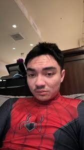 Adam Buskirk's Instagram, Twitter & Facebook