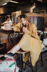 Test 32 different yoga pants and write reviews of the best. Toronto S Most Stylish Annie Murphy