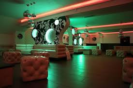 Das wohnzimmer, restaurant & bar ist ein ort der begegnung und des wohlfühlens, dessen atmosphäre zum wiederkommen einlädt. D16a6888 Twiga Club Euer Neues Party Wohnzimmer