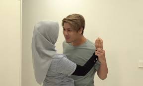 Rizky billar dan lesti kejora (vidio.com) liputan6.com, jakarta lesti kejora dan rizky billar selalu menjadi perbincangan publik. Proyek Terbaru Rizky Billar Nikah Muda Dengan Wanita Berhijab Tabloidbintang Com