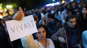 Rachel vient presque tous les jours. La Cour D Appel De Paris Ordonne De Retablir L Alimentation Et L Hydratation De Vincent Lambert