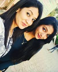 Shruti Bhandari's Instagram, Twitter & Facebook