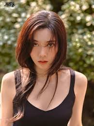 宋妍霏丨敢于尝试_ruche_角色_by