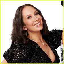 DWTS Pro Cheryl Burke Might Not Perform Tonight After Suffering Head Injury 