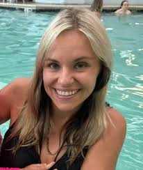 Request for photo editing help for anniversary picture