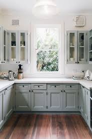 30 Best Wood Floor Ideas To Beautify Your Kitchen Room Engineering Basic Kitchen Remodel Small Kitchen Style White Kitchen Design